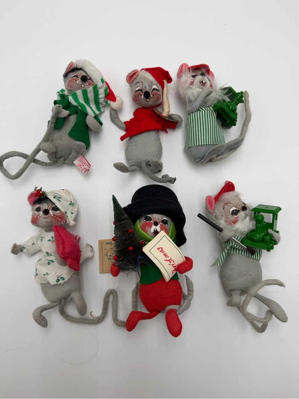 Vintage Annalee Mobilitee Christmas Mice Lot 6 Mouse Dolls 1965 1990s Xmas